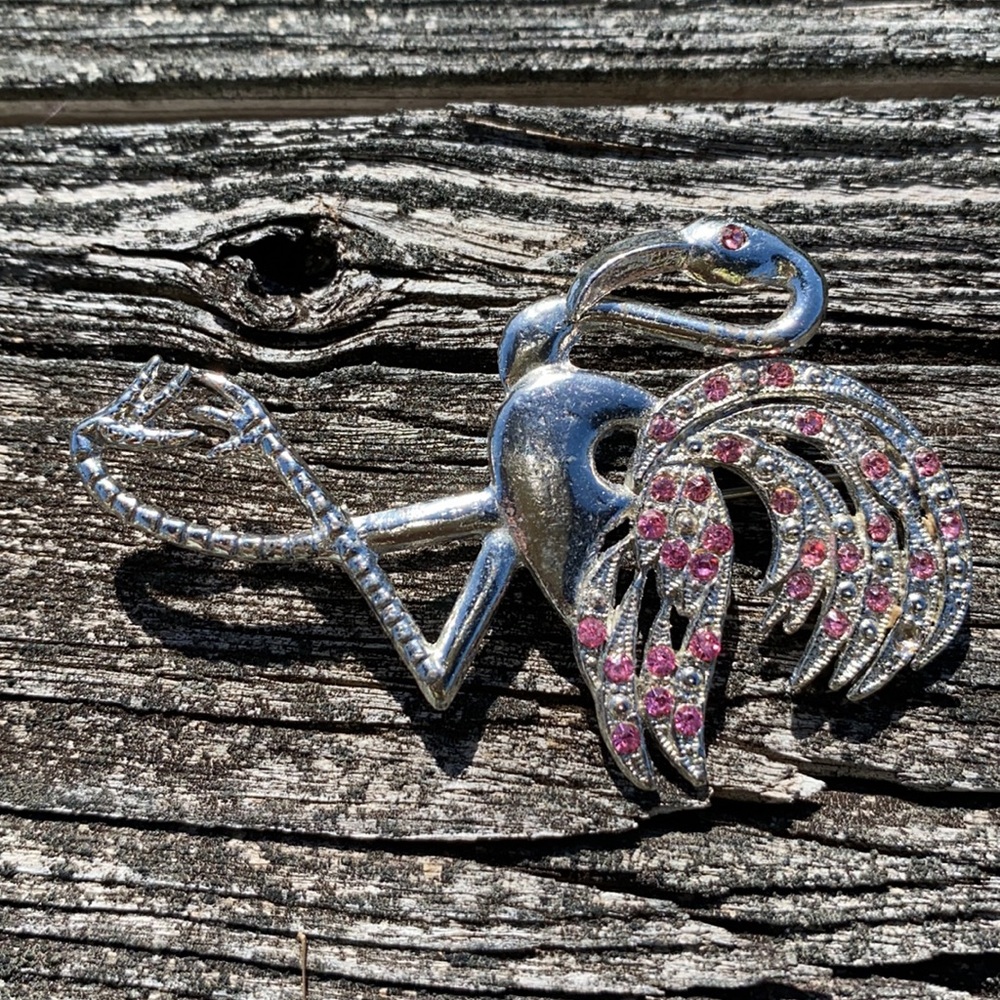 Silver Flamingo Pin - Picture 2 of 5